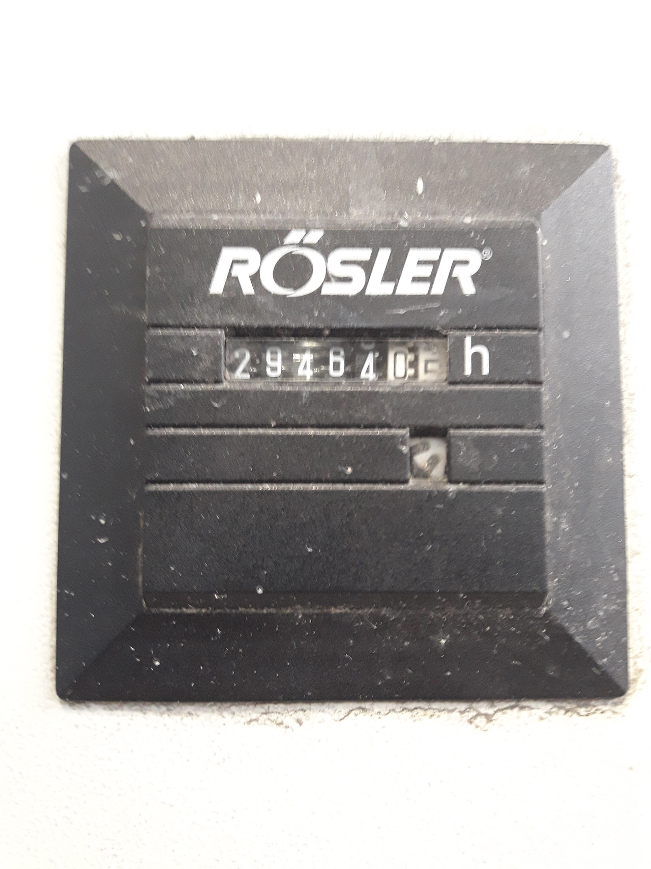 Rösler R550/4600 DA system podawania ciągłego GA2238, używany