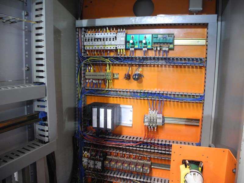 Italpresse CAM 2M metal loader, used MD1604