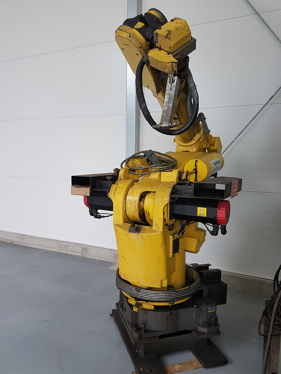 FANUC S-420 i F döküm robotu, kullanılmış HR1815