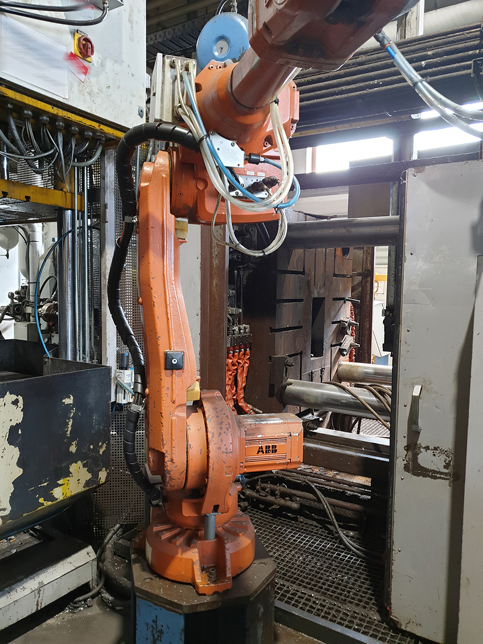 ABB IRB 4600 foundry robot HR1826, used