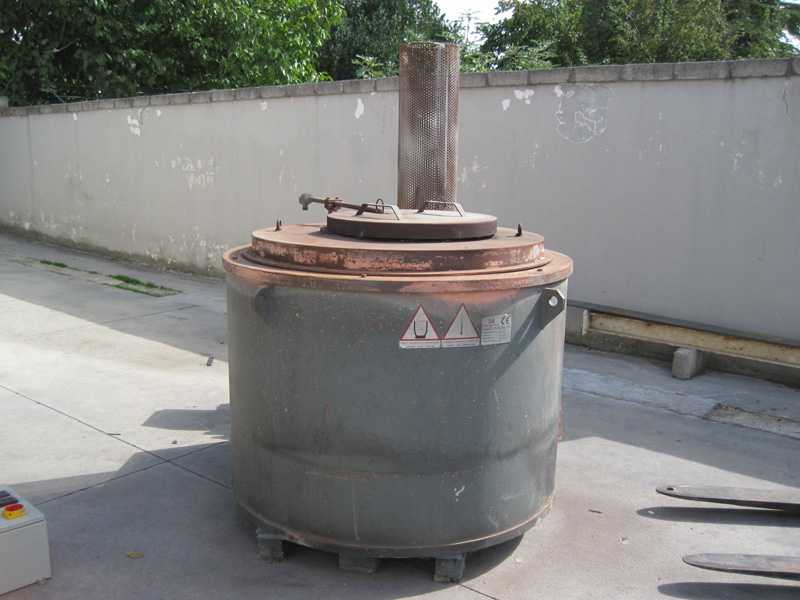3M FAC 200 Crucible melting furnace, used
