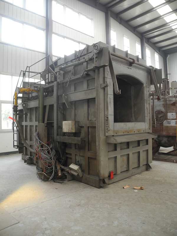 ZPF SP-G1T10 Aluminum melting and holding furnace for chips, used O1613