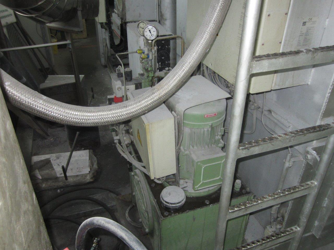 ZPF S-G1 T2,25 HT melting and holding furnace O1666, used