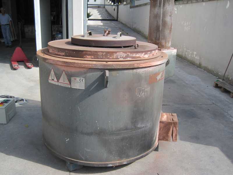 3M FAC 200 Crucible melting furnace, used