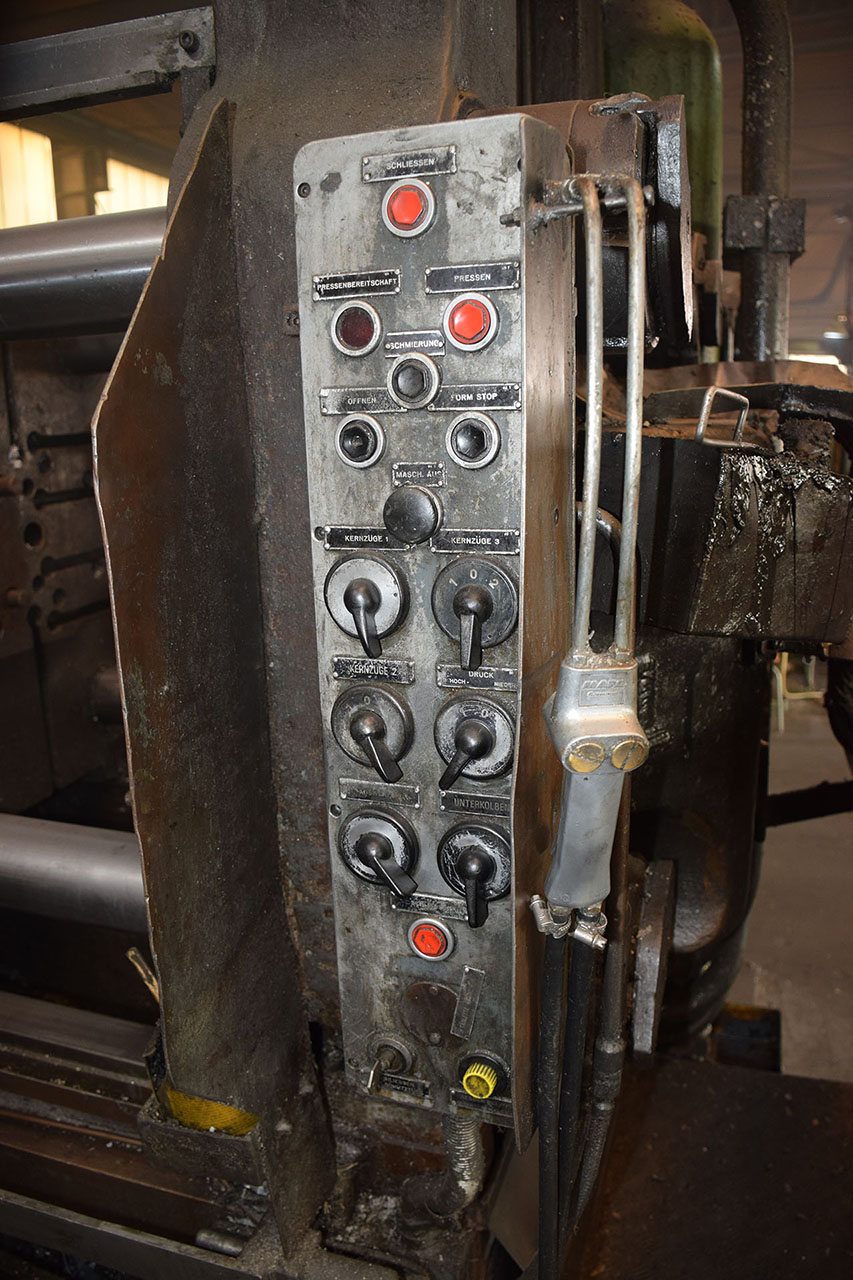 Idra OLV 300 İkinci el soğuk kamaralı basınçlı döküm makineleri, KK1464