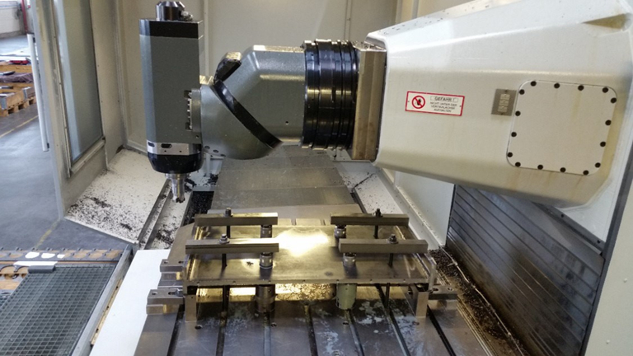 TRIMILL VM 70355 -axis Portal milling machine  BA2346, used
