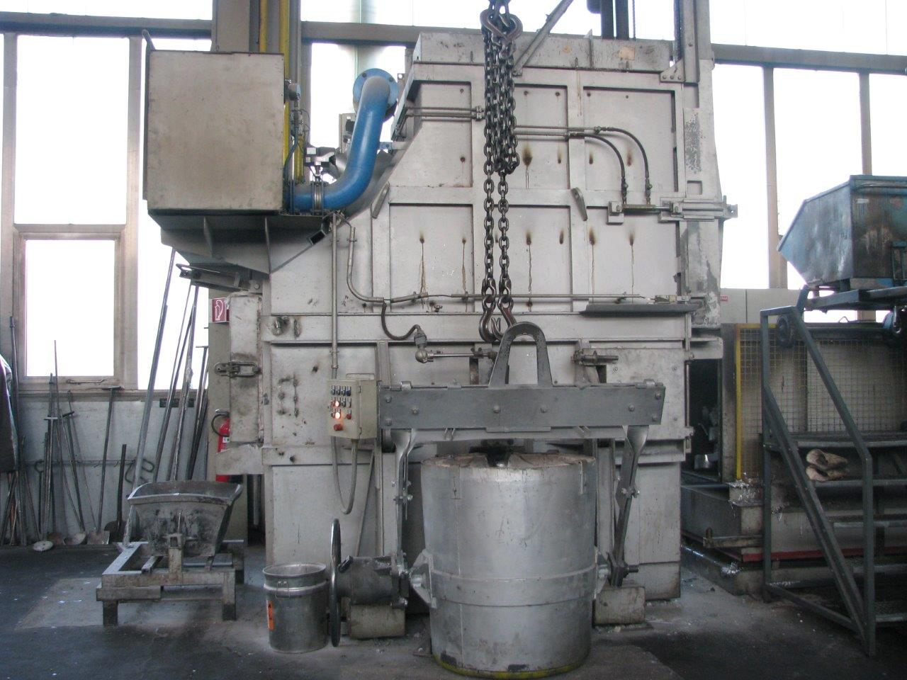 ZPF S-G1 T2,25 HT melting and holding furnace O1666, used