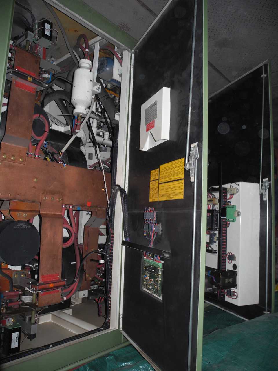 Inductotherm VIP Power TRAK Sistemi, iki küçük çelik makaralı fırın ile, kullanılmış O1623