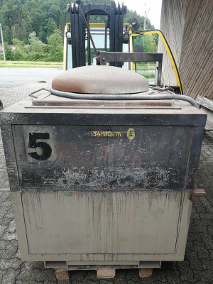 Nabertherm T150 G1 melting and holding furnace O1707, used